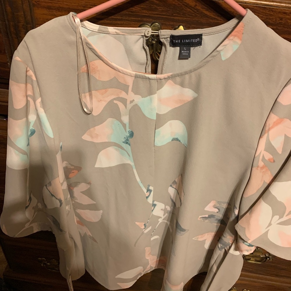 Short sleeve blouse